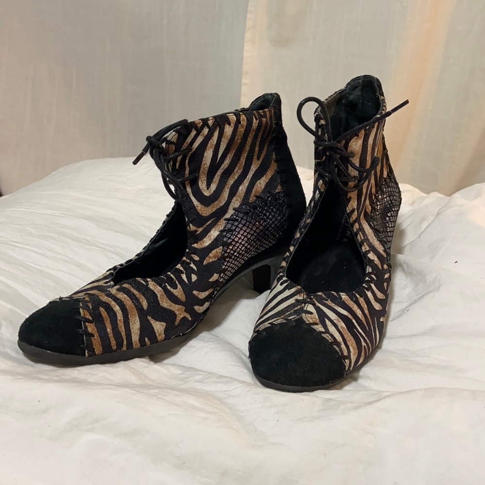 Helle Comfort Heels